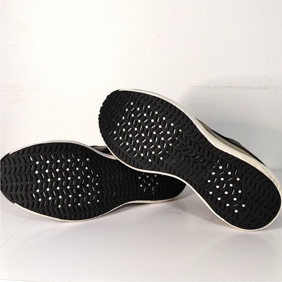 Reebok Shoes - Picture 9 of 9